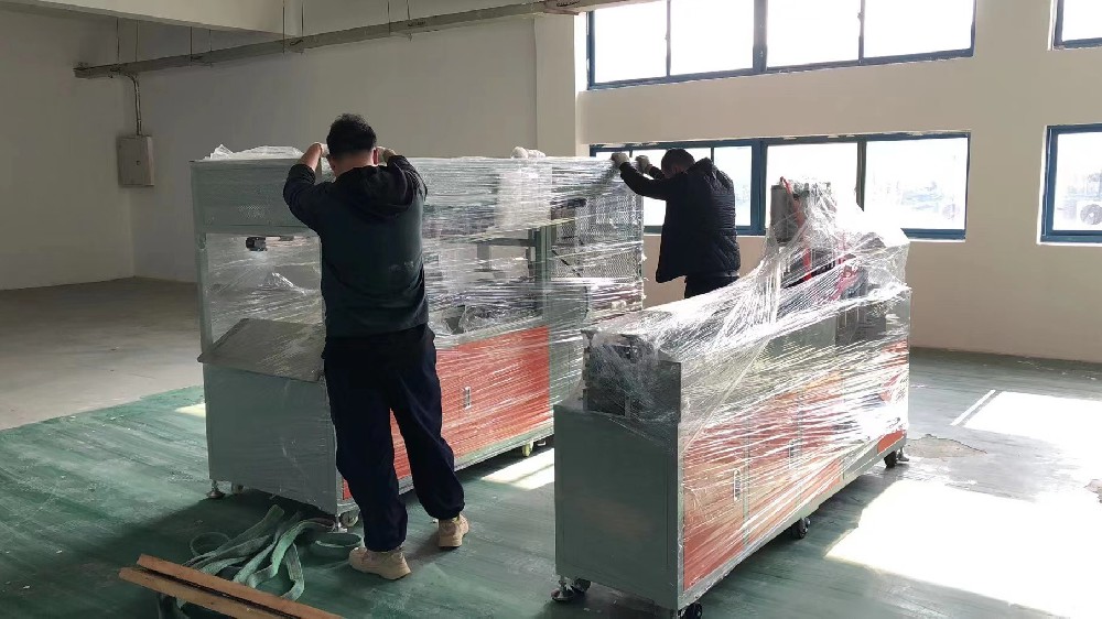 實(shí)驗(yàn)室大型儀器設(shè)備搬家的吊運(yùn)安全問題